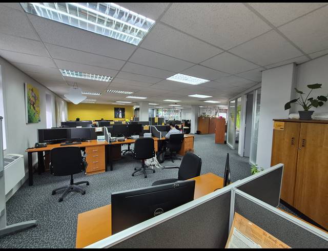 420M² OFFICE TO LET IN SANDTON CENTRAL